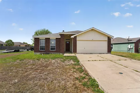 Exterior - 152 Eagle Dr, Luling, TX 78648 photo 3 of 5