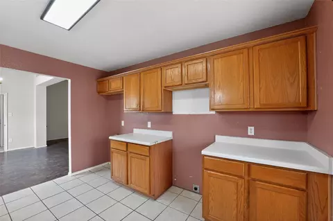 Kitchen - 152 Eagle Dr, Luling, TX 78648 photo 2 of 3