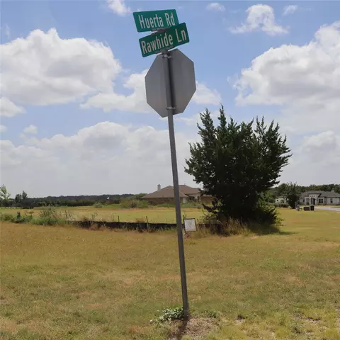 600 Rawhide Ln, Florence, TX 76527