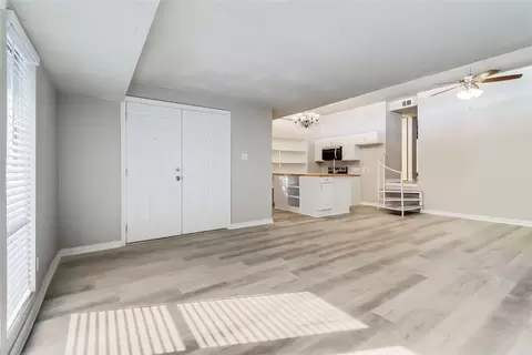 5918 Lago Vista Way #D33, Leander, TX 78645