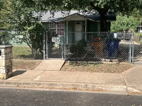 1124 Spur St, Austin, TX 78721