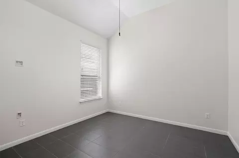 Bedroom - 1128 Clearwing Cir, Georgetown, TX 78626 photo 3 of 6