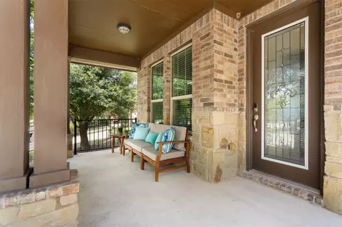 Exterior - 1128 Clearwing Cir, Georgetown, TX 78626 photo 3 of 9