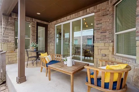 Exterior - 1128 Clearwing Cir, Georgetown, TX 78626 photo 4 of 9
