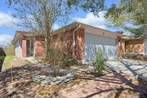 5936 Los Dios Pl, Del Valle, TX 78617