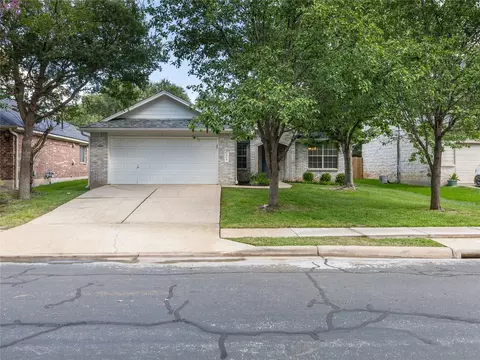 Exterior - 3064 Bent Tree Loop, Round Rock, TX 78681 photo 3 of 9