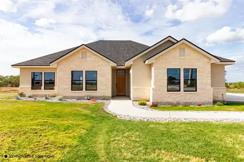 3074 Vista Rdg, Marion, TX 78124