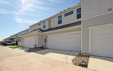 Other - 529 B Burlington Dr, Buda, TX 78610 photo 4 of 8