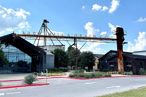 Exterior - 529 B Burlington Dr, Buda, TX 78610 photo 6 of 8