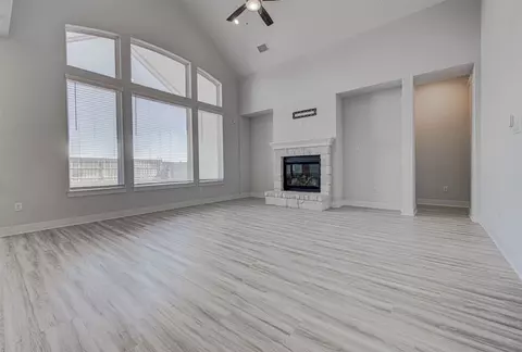 Living - 822 Wild Pecan Loop, Buda, TX 78610 photo 2 of 5