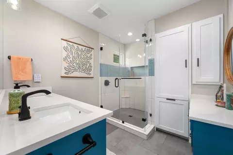 Bath - 3408 Ruby Red Dr, Austin, TX 78728 photo 2 of 5