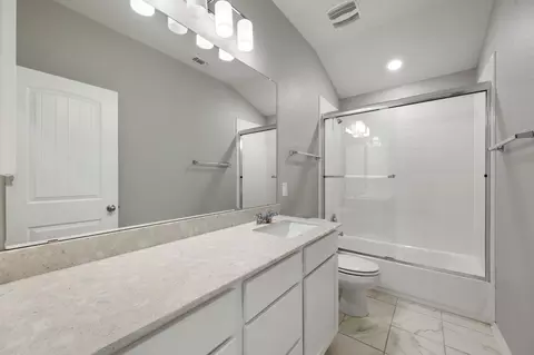 Bath - 1613 Sonny Dr, Leander, TX 78641 photo 3 of 3