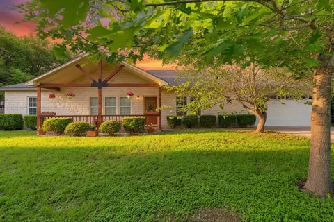 1221 Lovers Ln, Bastrop, TX 78602