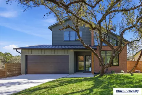 18305 Lake Oaks Dr, Jonestown, TX 78645