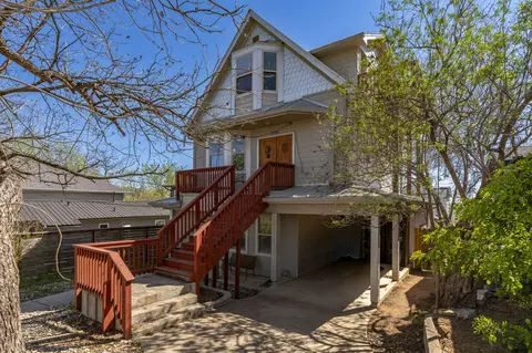 2003 E 9th St, Austin, TX 78702