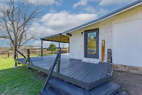 110 Lakewood Dr, Burnet, TX 78611