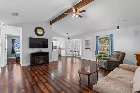 411 Bonita Vista Dr, Buda, TX 78610