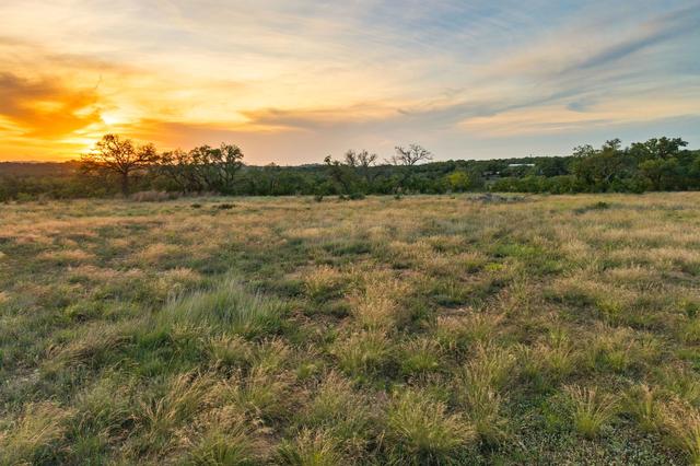 1 Esperanza Trail, Johnson City, TX 78636