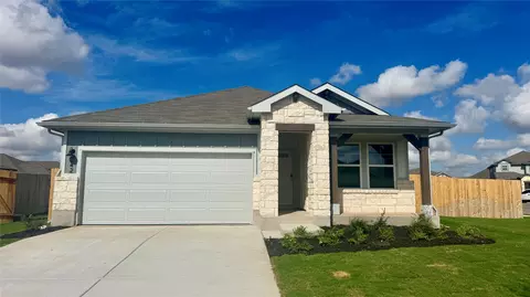 242 Red Tail Hawk Ln, Cedar Creek, TX 78612