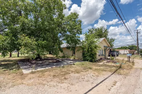 Exterior - 305 E Main St, Florence, TX 76527 photo 4 of 4