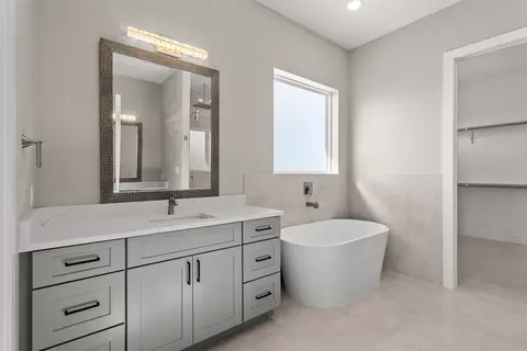 Bath - 123 Lila Ln, Bertram, TX 78605 photo 1 of 5