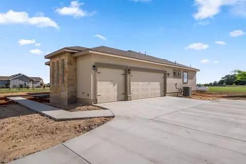 Exterior - 123 Lila Ln, Bertram, TX 78605 photo 4 of 5