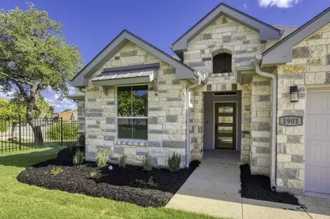 1901 N Chateau Lane Ln N, Kerrville, TX 78028