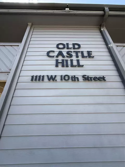 1111 W 10th St #203, Austin, TX 78703