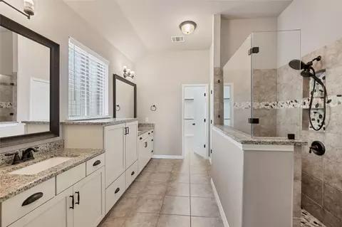 Bath - 2000 Camay St, Leander, TX 78641 photo 1 of 4