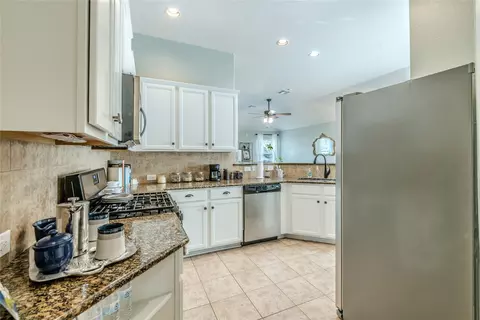 Kitchen - 1089 Hot Spring Vly, Buda, TX 78610 photo 2 of 3