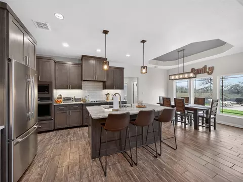 Kitchen - 494 Flash Cir, Luling, TX 78648 photo 1 of 3