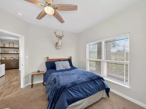 Bedroom - 494 Flash Cir, Luling, TX 78648 photo 4 of 5