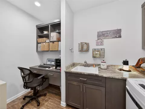 Other - 494 Flash Cir, Luling, TX 78648 photo 2 of 3