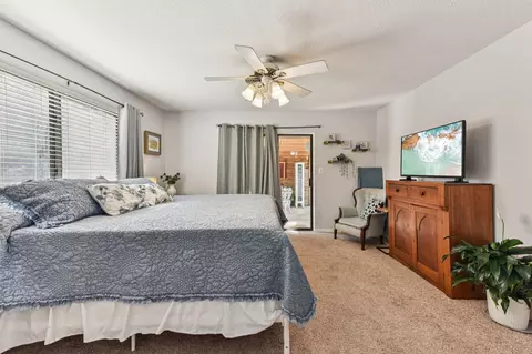 Bedroom - 111 Post Oak Dr, Elgin, TX 78621 photo 1 of 4