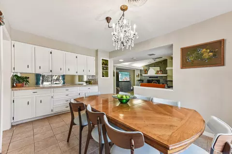 Dining - 111 Post Oak Dr, Elgin, TX 78621 photo 1 of 3
