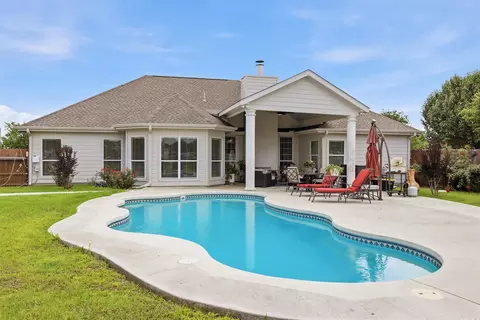 339 County Road 368, Taylor, TX 76574