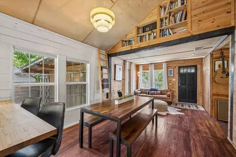 2604 Sol Wilson Ave, Austin, TX 78702
