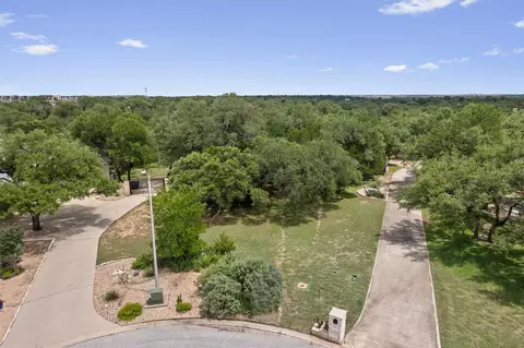 120 E Rustle Cv, Georgetown, TX 78628 photo 16
