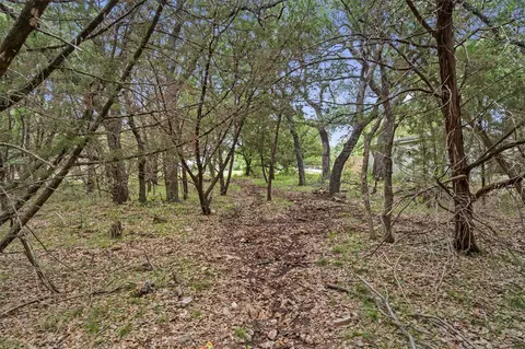 120 E Rustle Cv, Georgetown, TX 78628 photo 6