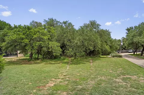 120 E Rustle Cv, Georgetown, TX 78628 photo 12