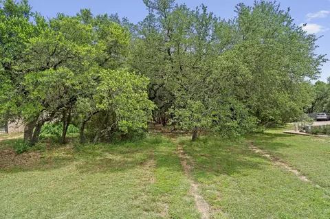 120 E Rustle Cv, Georgetown, TX 78628 photo 11