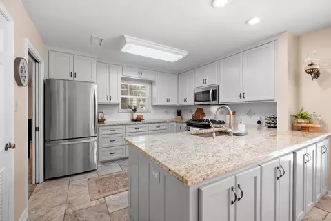 Kitchen - 4109 Eagle Rd, Temple, TX 76502 photo 1 of 2