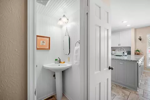 Bath - 4109 Eagle Rd, Temple, TX 76502 photo 1 of 3