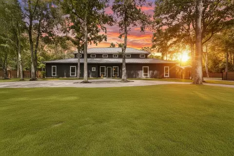 419 Vista Del Lago Dr, Huffman, TX 77336