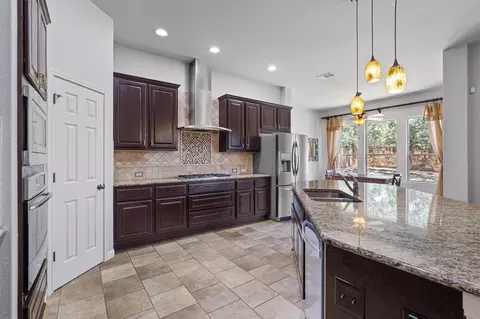 Kitchen - 2610 Raindance, Leander, TX 78641 photo 2 of 5