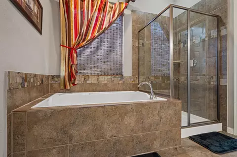 Bath - 2610 Raindance, Leander, TX 78641 photo 3 of 5