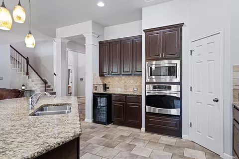 Kitchen - 2610 Raindance, Leander, TX 78641 photo 4 of 5
