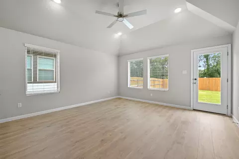Living - 332 Bendecido Loop, Elgin, TX 78621 photo 1 of 4