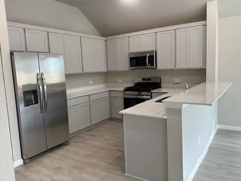 Kitchen - 332 Bendecido Loop, Elgin, TX 78621 photo 2 of 3