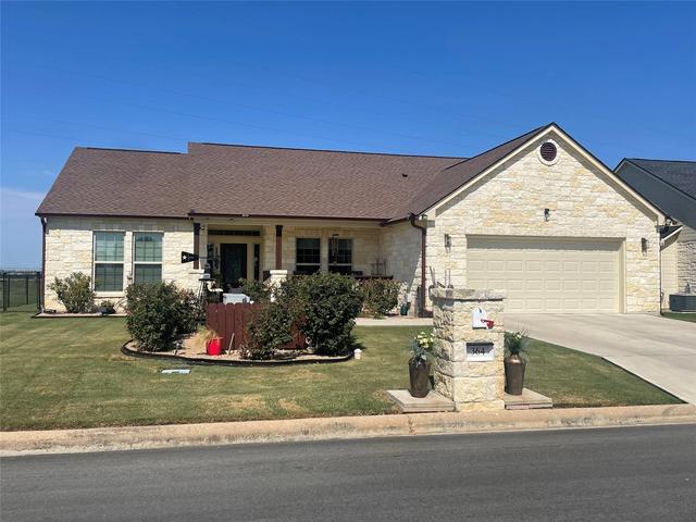 364 Firestone Dr, Meadowlakes, TX 78654